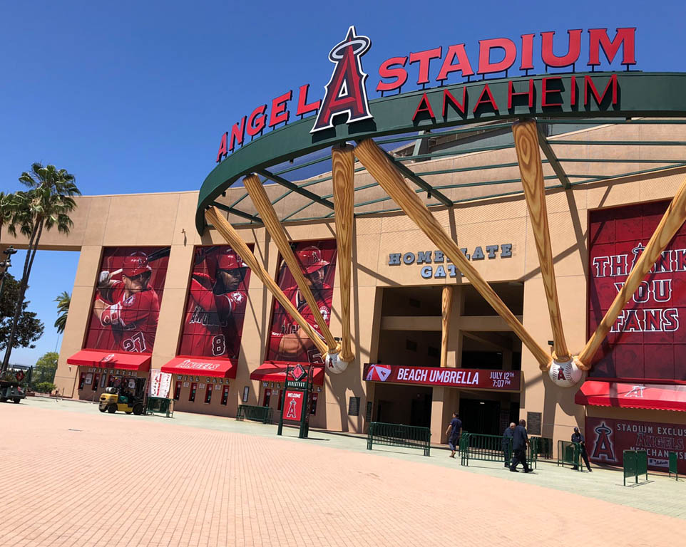 Where Do The Los Angeles Angels Play?